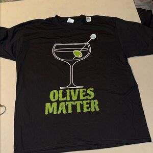 Black Graphic T-Shirt with Olive Design XL